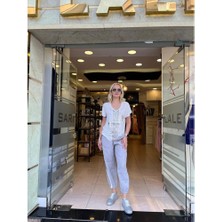 Ortası Payetli Varak Baskılı Tshırt