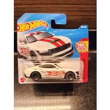 Hot Wheels 1/64 Ford Mustang Dark Horse