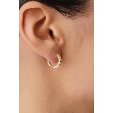 14 Ayar Altın Kalem Işlemeli Işıltı Halka Küpe Mini