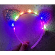 Kenarları Dantelli Pembe Pullu Payetli LED Işıklı Kedi Kulak Taç 17X19 cm