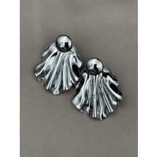 Gümüş Renk Özel Tasarım Heykelsi Form Kararmaz Çelik Küpe