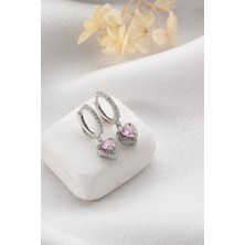 925 Ayar Gümüş Rodyum Kaplama Sallantılı Kalp Model Pembe Taşlı Küpe