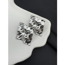 Gümüş Renk Özel Tasarım Heykelsi Form Kararmaz Çelik Küpe