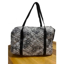 Renkli Desenli Evcil Hayvan Taşıma Çantası, Rahat ve Güvenli Seyahat Için Uygun