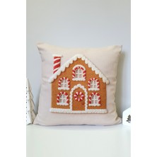 Tatlı Kış Evi Zencefilli Kurabiye Kırlent Kılıfı - 43X43CM