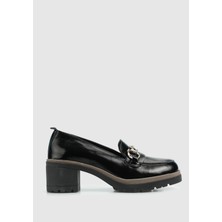 Siyah Deri Kadın Ayakkabı