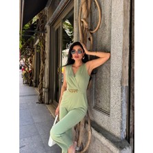 Moda Feminen Ithal Krep Kumaş Zincir Detaylı Tulum 582407 Mint