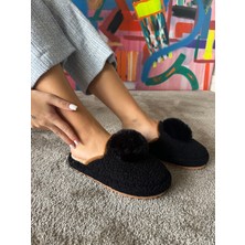 Kadın Sessiz Taban Yumuşak ve Hafif Ponpon Figürlü Peluş Ev Terliği