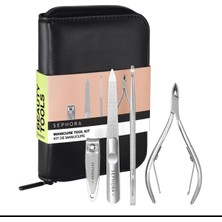 Modern ve Şık Manikür Seti, Bakım ve Güzellik Için Ideal Seçenek