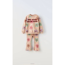 Kız Çocuk Eşofman Takımı – Çiçek Baskılı, “the Future Begins Today” Yazılı, 3 Iplik Şardonlu