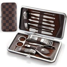 Çantalı 12 Parça Manikür Pedikür Seti, Tırnak, Cımbız, Törpü, Bakım Aleti