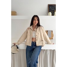 Kadın Yırtık Detaylı Crop Ceket – Dinamik & Sokak Stili