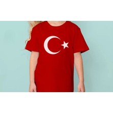 Ay-Yıldız Bayrak Baskılı T-Shirt