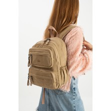 Kadın Sırt Çantası Ultra Hafif Poliamid Kumaş Su Geçirmez Çok Cepli Günlük Sırt Çantası 35*25 cm