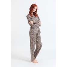 Pemilo Kadın 13504-577 Leopar Desen Kadife Pijama Takımı