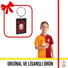 Galatasaray Lisanslı 2023-2024 Sezon 5 Yıldızlı Çocuk Iç Saha Forması ve Sarı Kırmızı Logolu Anahtarlık