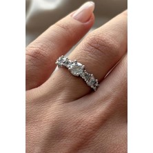 Crown Büyük Küçük Yuvarlak Sıralı Taş Pırlanta Kesim Ayarlanabilir Kadın Yüzük