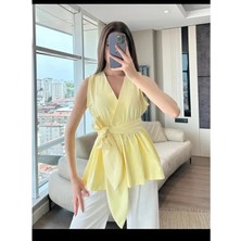 V Yaka Kuşaklı Fırfırlı Trend Tericotton Kumaş Bluz