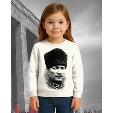 Sedirli Unisex Ay Yıldızlı 19 Mayıs 29 Ekim 23 Nisan 10 Kasım Atatürk Çocuk 3 Iplik Şardonlu Sweatshirt