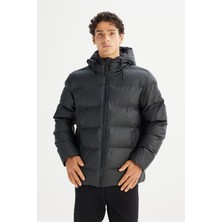Regular Fit Normal Kesim Kapüşonlu Cepli Şişme Puffer Mont