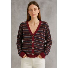 Kadın Renkli Çizgili Triko Hırka – Retro & Sıcak Stil