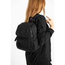 Kadın Sırt Çantası Ultra Hafif Poliamid Kumaş Su Geçirmez Kapaklı Günlük Sırt Çantası 29*27 cm