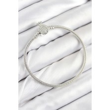 Pirinç Charm Zirkon Taşlı Taç Model Gümüş Renk Kadın Bileklik