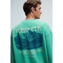 Grimelange PERCY Erkek Yuvarlak Yaka Göğsü Nakışlı Sırtı Baskılı Oversize Yeşil Sweatshirt