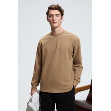 Grimelange EDMUND Erkek Kolu Baskılı Eteği Lastik ve Stoperli Bisiklet Yaka Vizon Sweatshirt