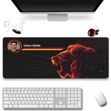 Sonictouch Kişiye Isme Özel Aslan Figürlü Sarı Kırmızı Fotoğraflı Xxl Dikişsiz Gamer Klavye Mousepad 40X90CM