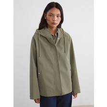 Lc Waikiki Yeni Sezon Kapüşonlu Oversize Deri Görünümlü Kadın Yağmurluk