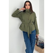 Kadın Astarlı Kemerli Düğmeli Trenç – Zarif & Güçlü Stil