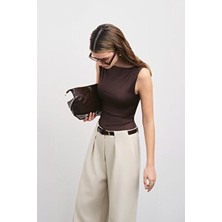 Vatkalı Kayık Yaka Kadın Bluz Slim Fit Polyester Kumaş ile Şık Tasarım