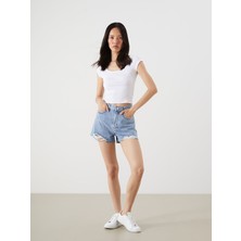 Lc Waikiki Yeni Sezon Mom Fit Yırtık Detaylı Kadın Jean Şort