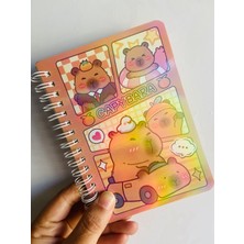 Capybara Kapibara Defter Spiralli Çizgili Yaldızlı Parlak Kapak 15X11 cm