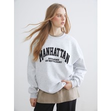 Lc Waikiki Yeni Sezon Manhattan Nakışlı Oversize Kadın Kalın Sweatshirt
