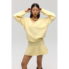 MAI STUDIOS CO. Zerium Basic V Yaka Sarı Triko Kazak