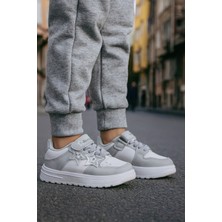 Kız Çocuk Yıldız Detaylı Sneaker Ayakkabı