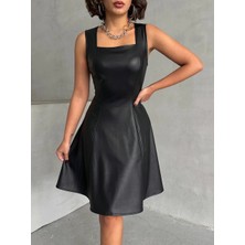 Kare Yaka Deri Elbise Siyah H24442