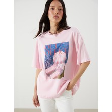 Lc Waikiki Yeni Sezon Bisiklet Yaka Baskılı Oversize Kadın Tişört