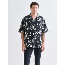 Lc Waikiki Yeni Sezon Rahat Kalıp Resort Yaka Kısa Kollu Desenli Erkek Gömlek