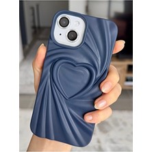 Apple Iphone 13 - 14 - 15 Uyumlu 3D Mat Saten Kalp Kabartma Desenli Darbe Önleyici Silikon Kılıf