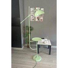 Mint Renkli Bamyum Lambader Tepsili Metal Tasarım ile Şık Oturma Odası Aydınlatması