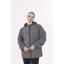 Kadın Antrasit Kapüşonlu Nova Kumaş Hafif ve Dayanıklı Şık Mevsimlik Su ve Rüzgar Geçirmez Yağmurluk