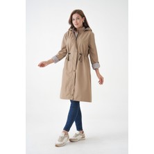 Bej Rüzgar ve Su Geçirmez Çıkarılabilir Kapüşonlu Beli Tünelli Bondit Kumaş Trençkot