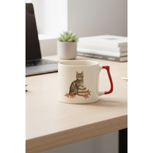 Sonbahar Temalı Sevimli Kedi No:7 Baskılı Kırmızı D Kulplu Kupa Bardak