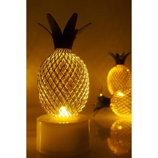 Sevimli Altın Ananas Dekoratif LED Gece Lambası, Şık ve Sıcak Atmosfer Sağlar.
