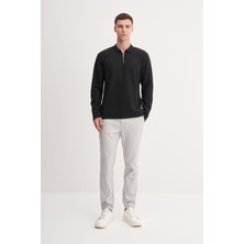 Cazador 53420 Siyah Erkek Polo Yaka Yarım Fermuarlı Kendinden Desenli Sweatshirt