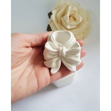 Beyaz Kurdele , Fiyonk Şeklinde Şamdanlık , Mumluk (1 Adet) Mum Tutucu