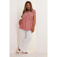 Büyük Beden V Yaka Çiçek Desenli Kısa Kollu T-Shirt 322657